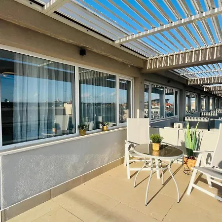 Jadore Secret Garden Panoramic Apartament *